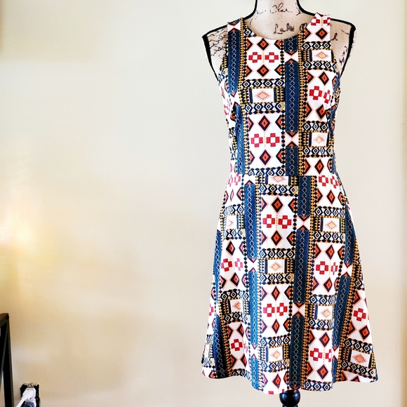 H&M Dresses & Skirts - 💥3/$15💥H&M Aztec print summer dress